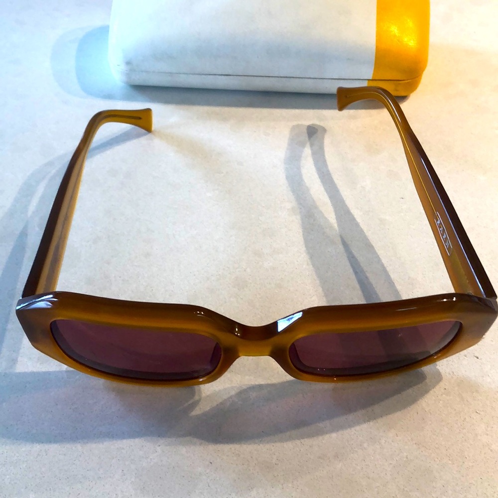 Raen Luxury Wig Sunglasses in Honey